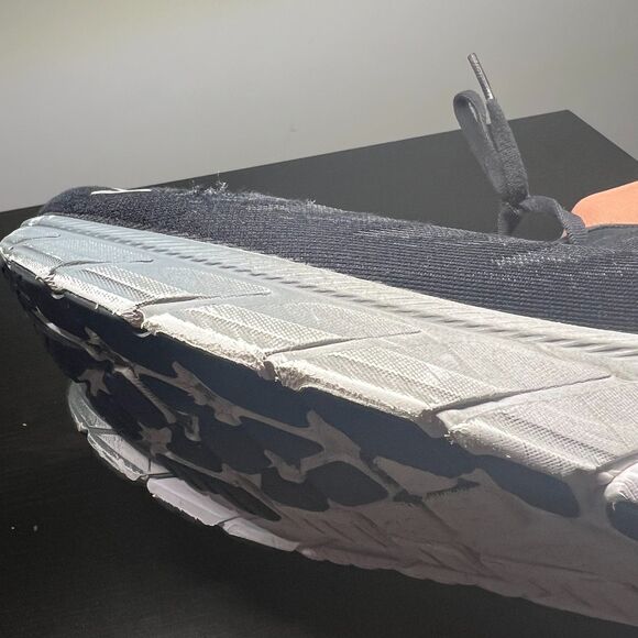 Hoka One One Arahi 6 Black White Running Shoes Men\'s Size 10D